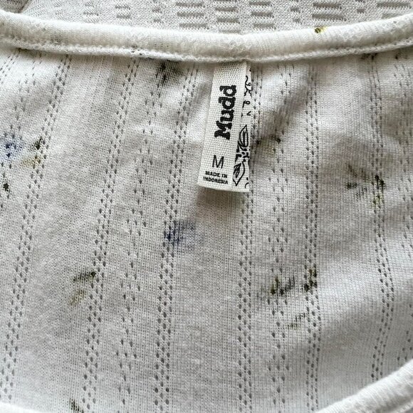 White Floral Long Sleeve - Picture 3 of 4